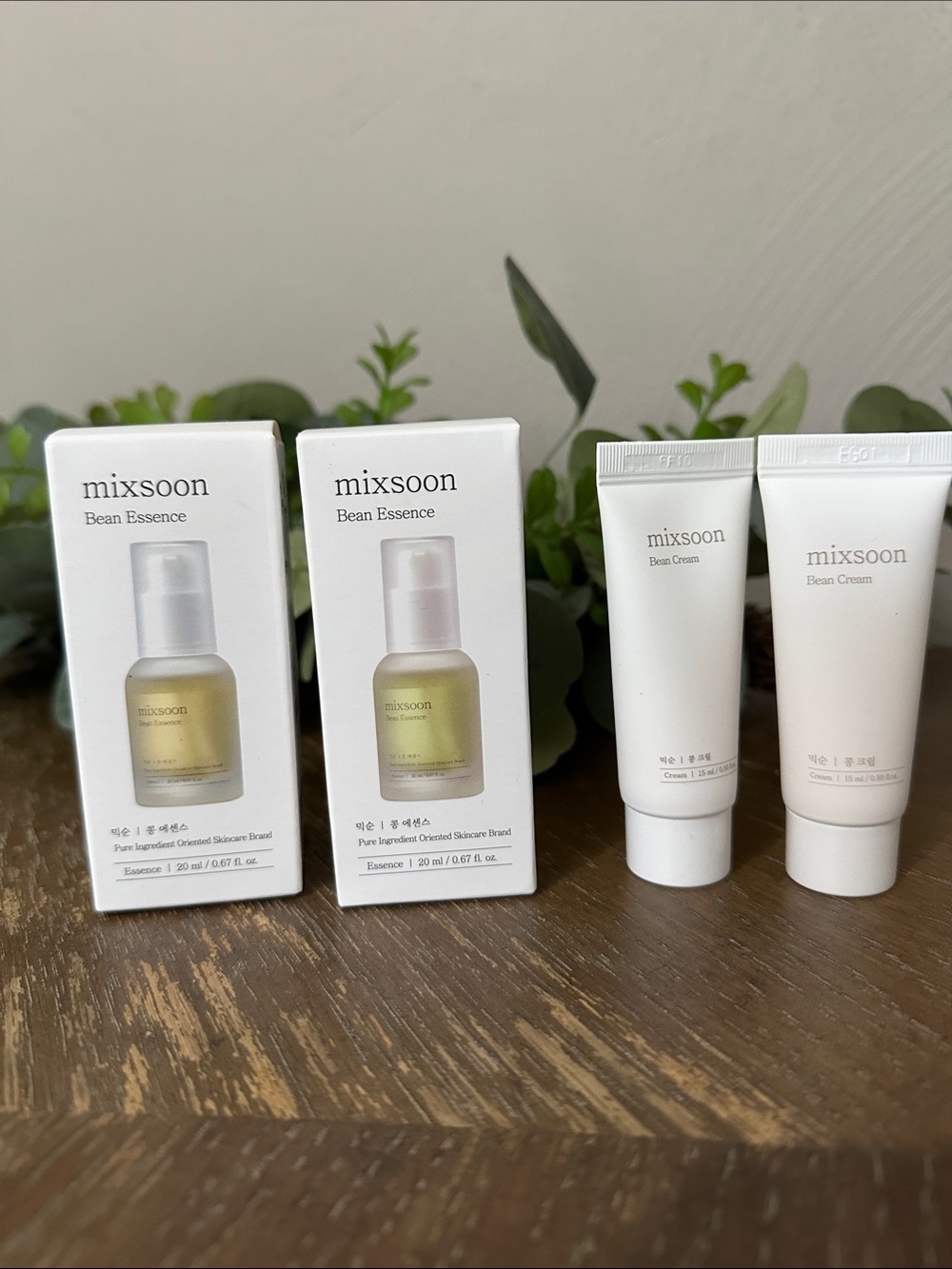 mixsoon Bean Essence Serum in Pale Gold – Lightweight Face Serum